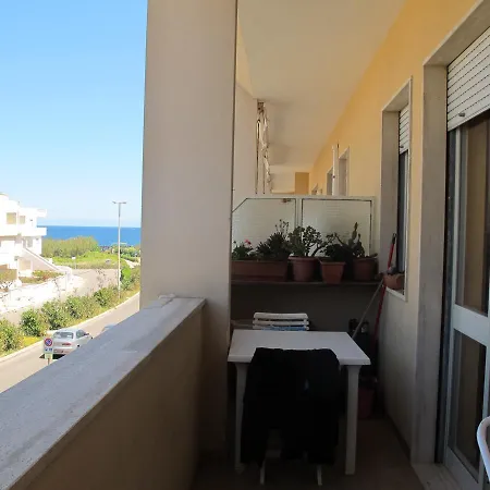 La Punta Apartment *